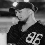 دانلود آهنگ موزیکو میزارم من برا تو