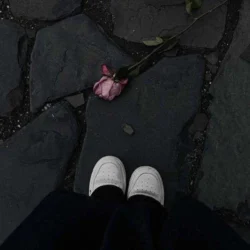 دانلود آهنگ وقتی ازم دوری بهونه گیره قلبم