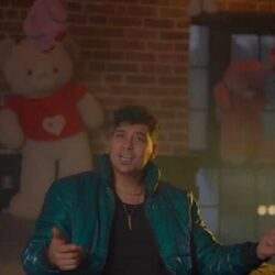 دانلود آهنگ هیچی دیگه حال نمیده شاهان